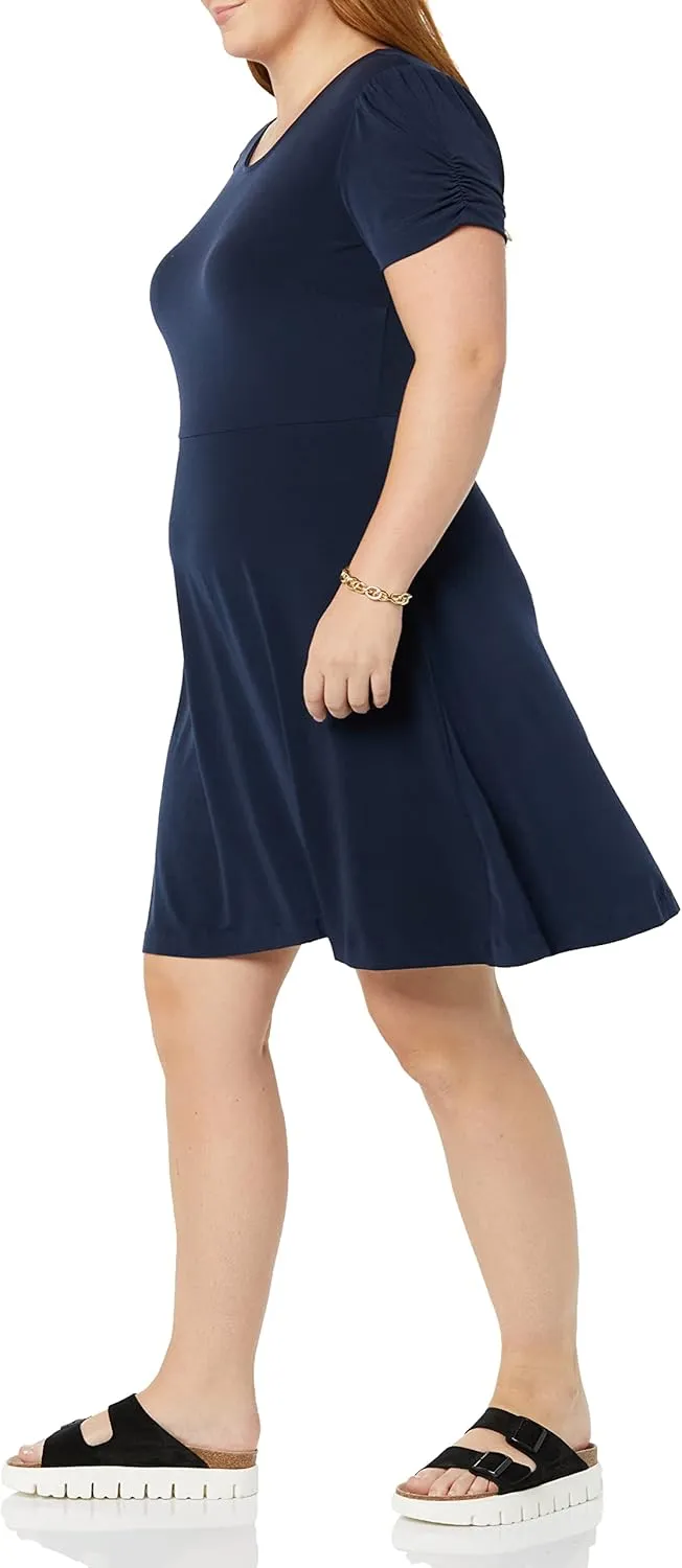 Amazon Essentials Women's Gathered Short Sleeve Crew Neck A-line Dress (Available in Plus Size)